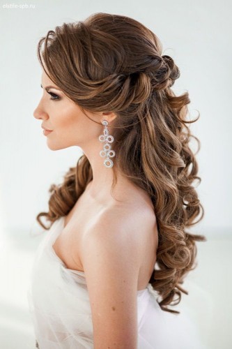  sposa con i capelli lunghi