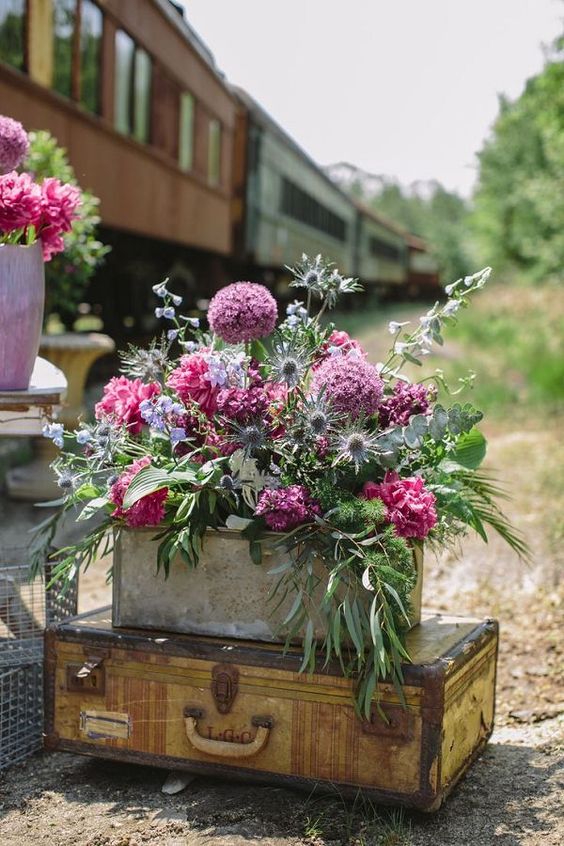 Decorare le nozze con i bauli
