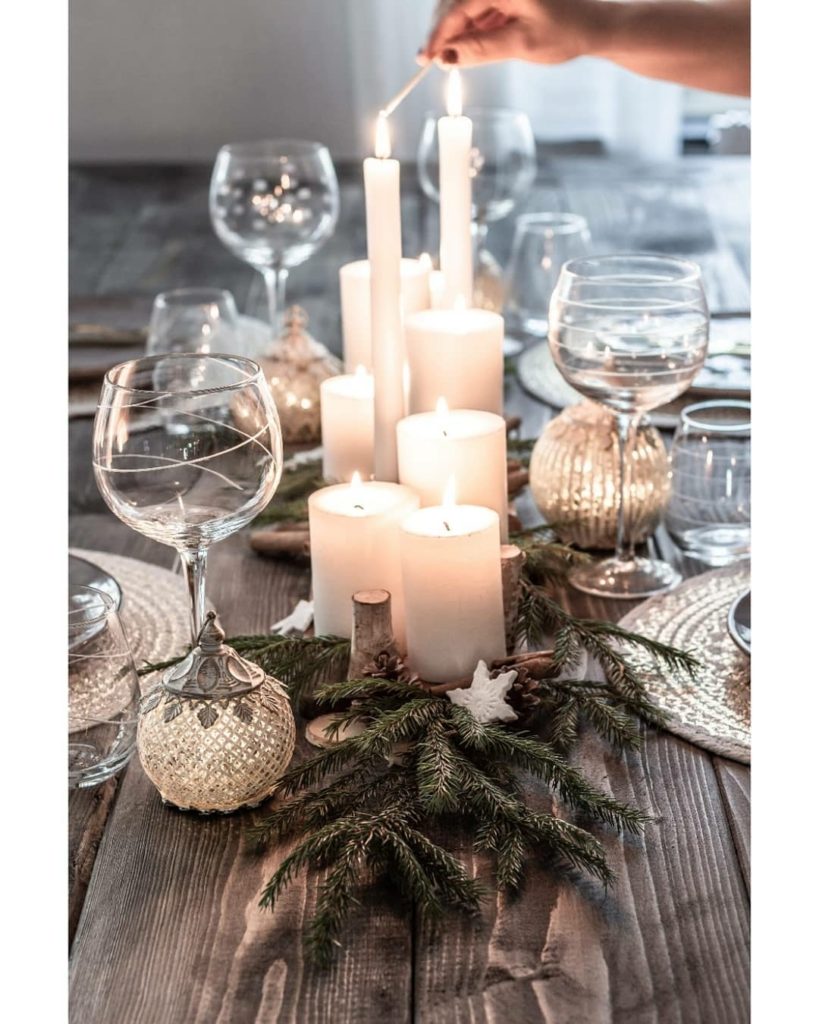 Decorare la tavola di Natale