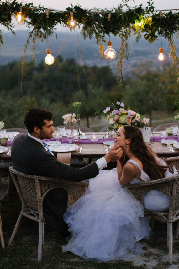 Un garden wedding semplice e raffinato